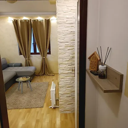 V&v Apartman Ni